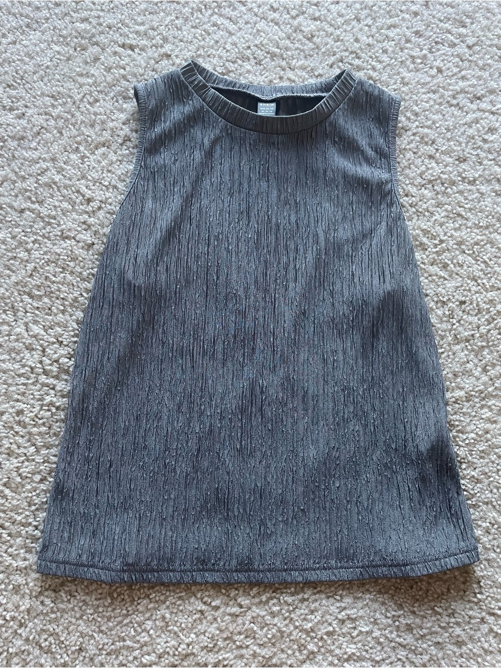 SHEIN Ribbed Metallic Gray Sleeveless Top